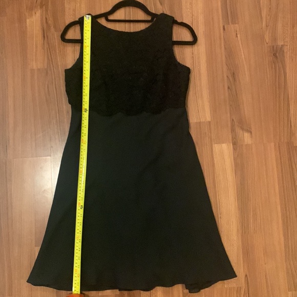 Ann Taylor Dress with Lace Detail on Bodice - Picture 8 of 10